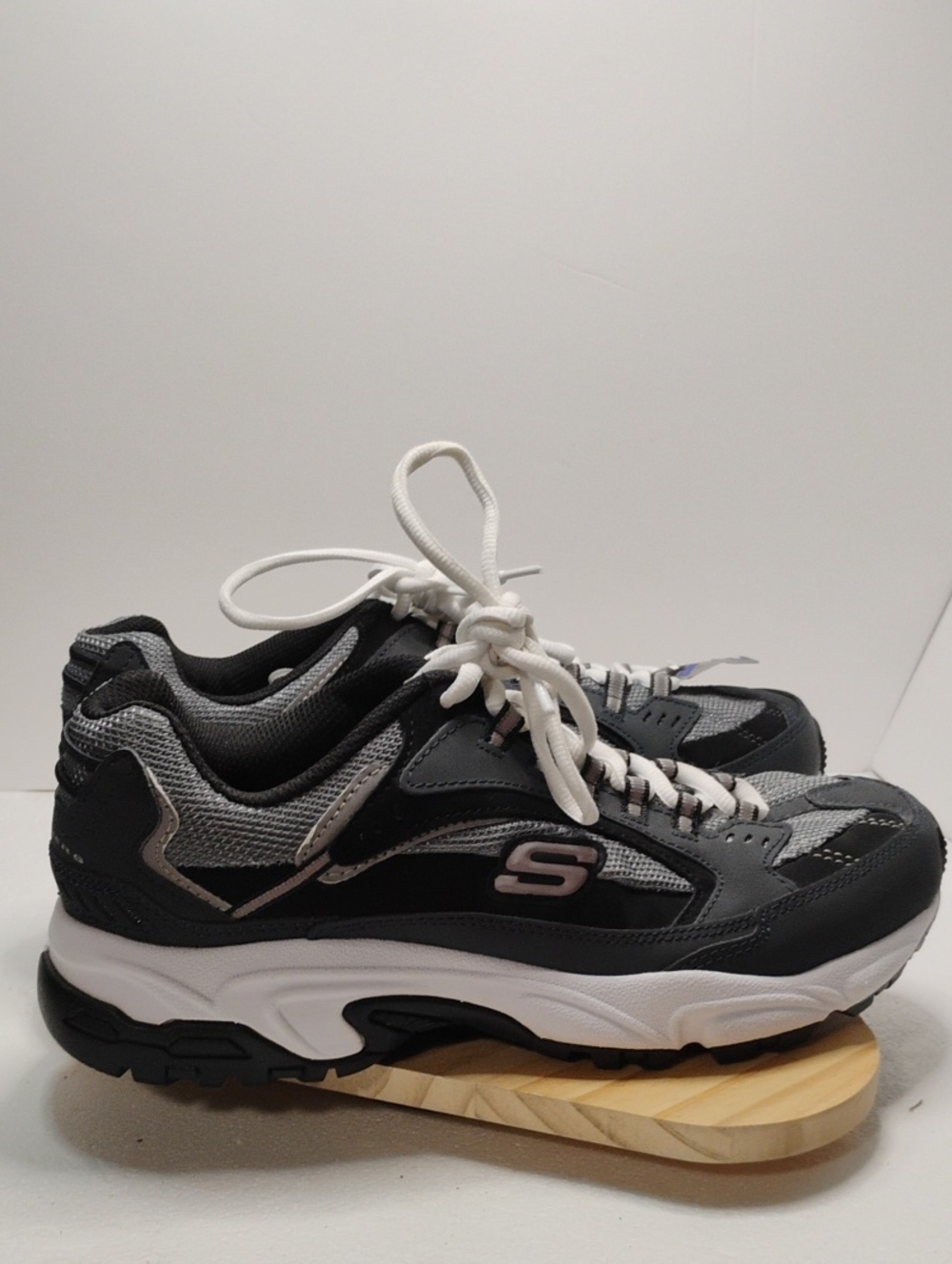 Skechers Men's Black, Gray & White Athletic Sneakers